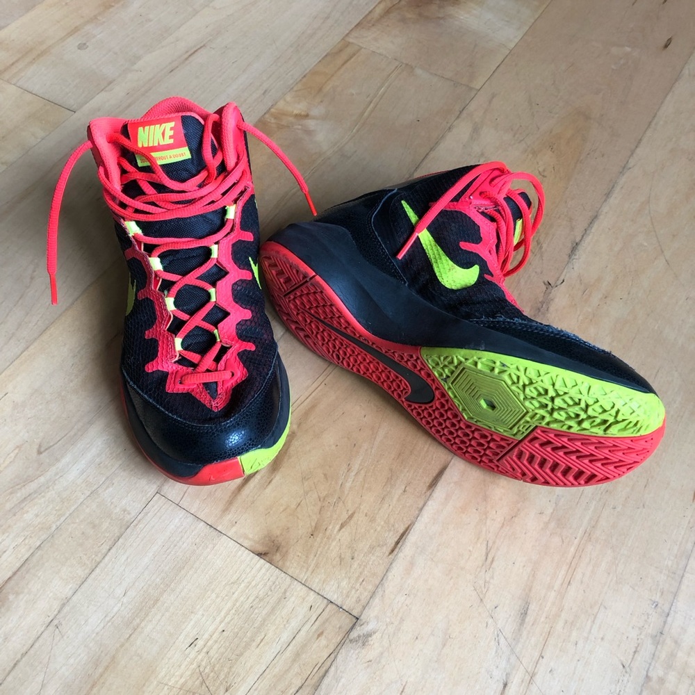 Nike basketball shoes (women), size 7.5.